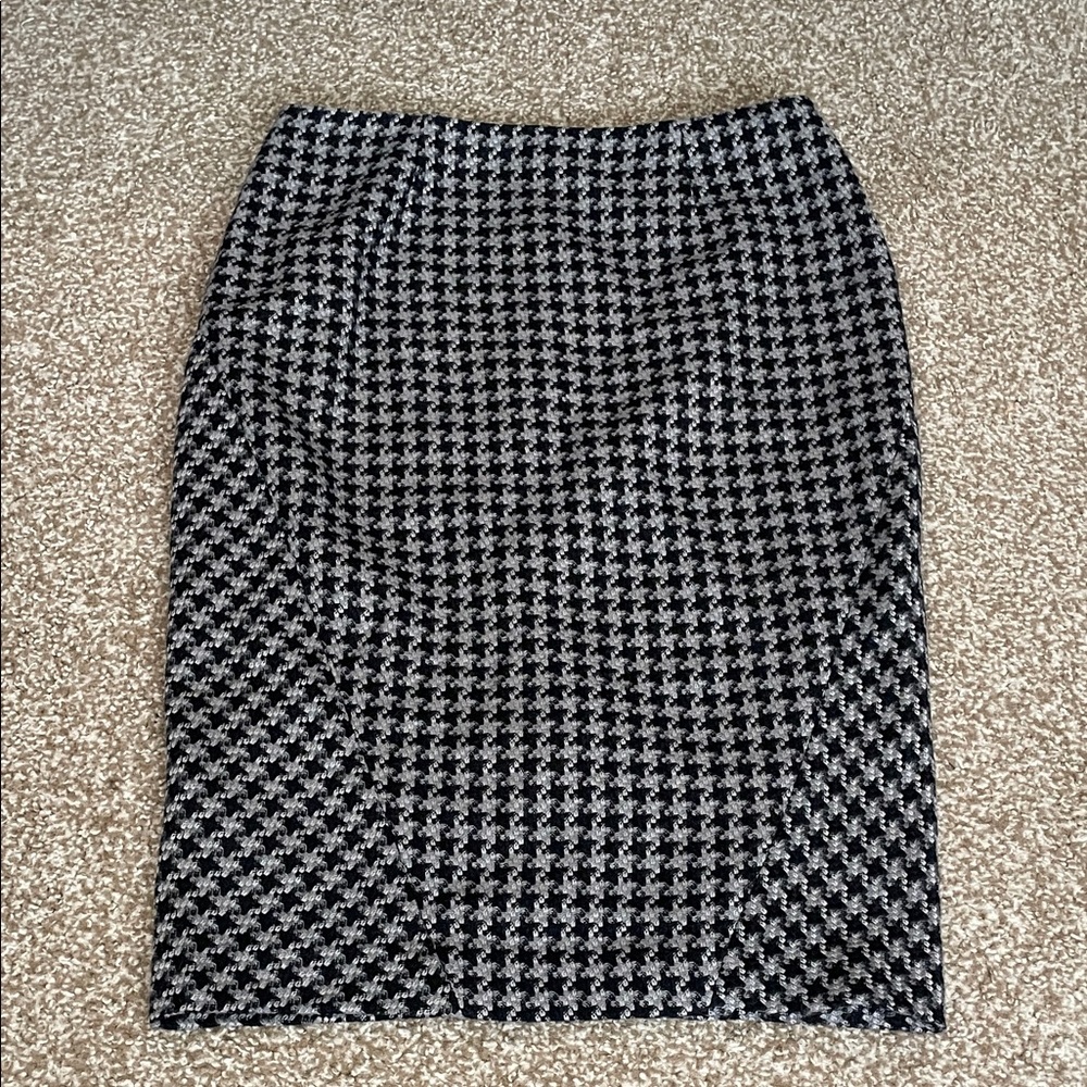 Brooks Brothers Wool Blend Houndstooth Pencil Skirt